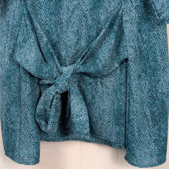 Molly & Isadora Kara Tie-Front Kimono Sleeve Tunic Top in Teal Print Size 2X - Picture 6 of 10
